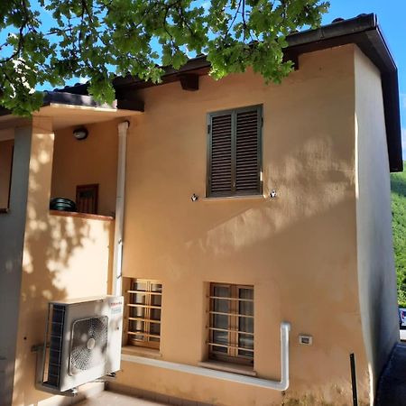 Ferienhaus In Frontone Exterior foto